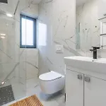 1 Bedroom Cozy In アパート ヴィル