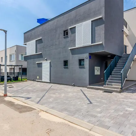 아파트 In With Wifi *